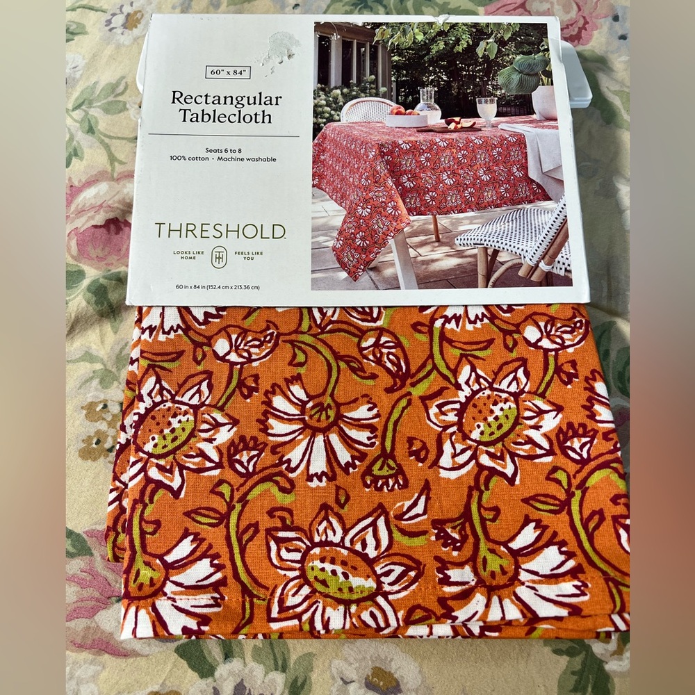 Threshold rectangular tablecloth 60”x 84”